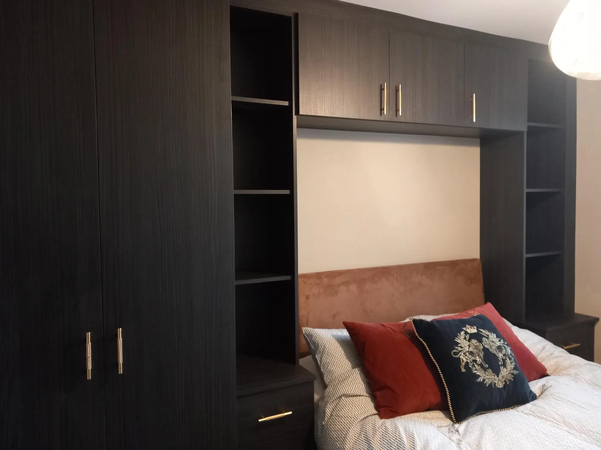 Bespoke Built In Wardrobes